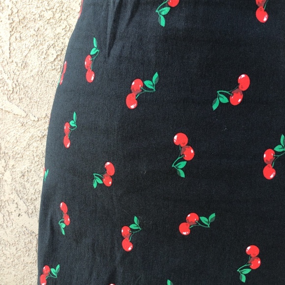 7th Avenue Design Studio Cherry Pencil Skirt - Picture 8 of 9